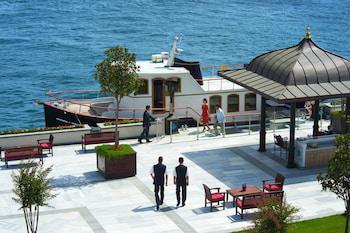 Four Seasons Hotel İstanbul at the Bosphorus